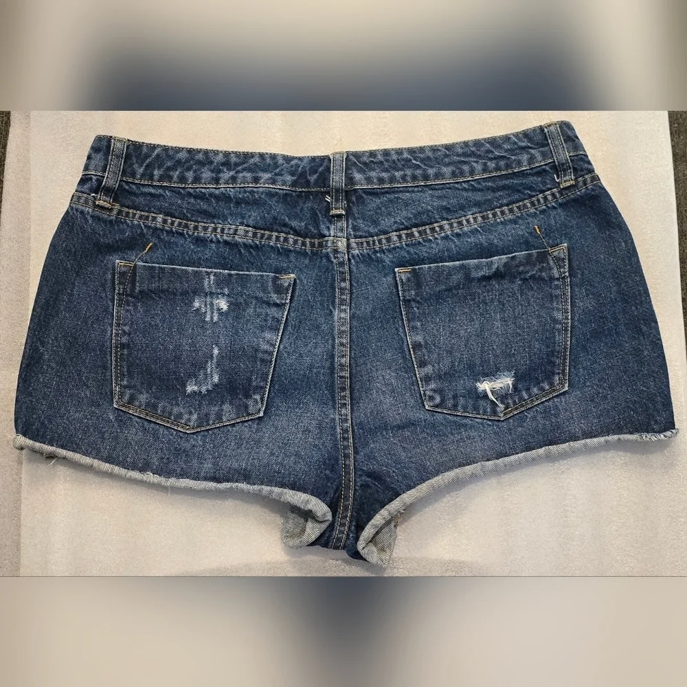 Mossimo Supply Co. High-Rise Distressed Denim Short Shorts, Size 14/32